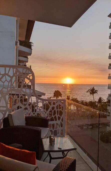 Ocean View Penthouse In P.V. Romantic Zone بويرتو فالارتا المظهر الخارجي الصورة